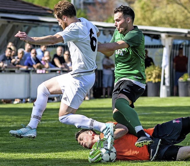 &#8222;Phasenweise richtig guter Fuba...orhter Marcus Gempp und Anto Markic).  | Foto: Gerd Grndl