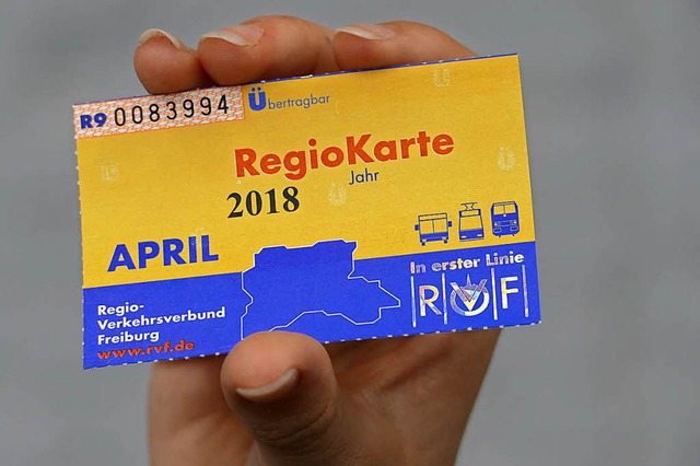 Die Regiokarte &#8211; am 1. August wird sie erneut teurer.  | Foto: Markus Donner