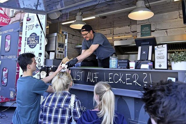 Barstreet-Festivals mit 30 Food-Trucks auf dem Rathausplatz in Lahr