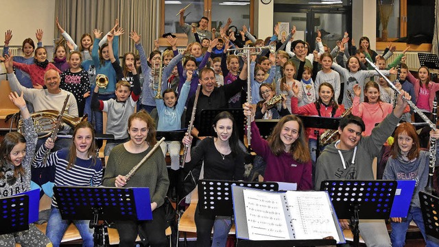 Jugendorchester und Blserklasse des M...rundschulen Schutterwald und Langhurst  | Foto: Christine STorck