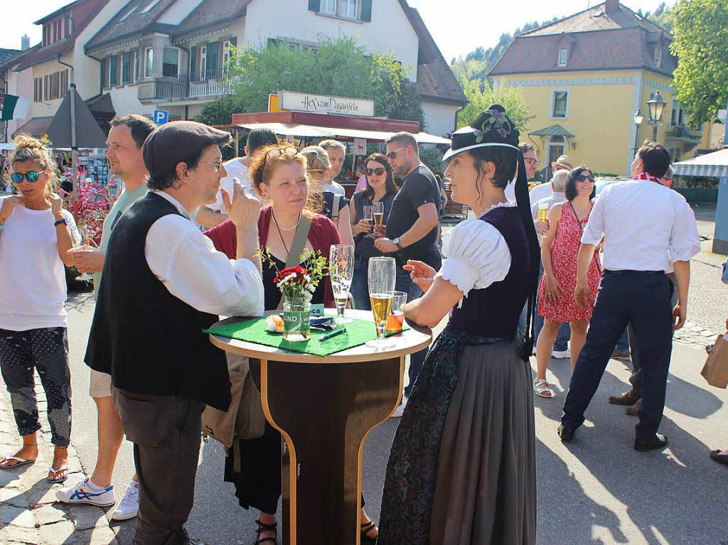 Zwei Tage lang fand in Elzach der Schwarzwald-Heimat-Markt, einschlielich Ausstellungen, Antikmarkt und Naturparkmarkt, statt und lockte tausende Besucher ins Stdtli.