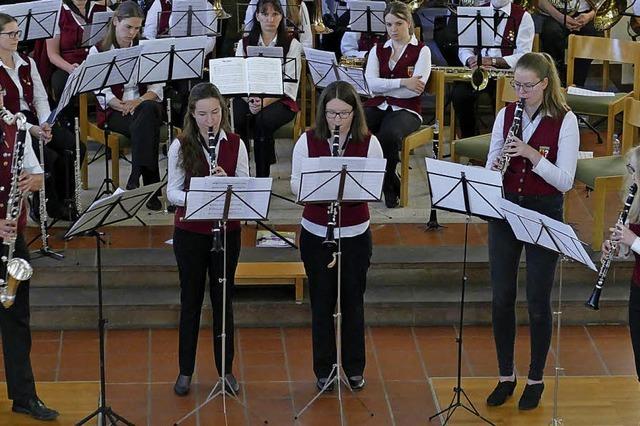 Musiker feiern Geburtstag in der Kirche