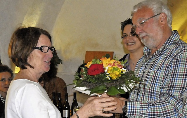 Fr 45 Jahre Mitarbeit in der Krabbels...vertreterin Franziska Schtzle geehrt.  | Foto: Herbert Trogus