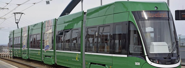 Die Tram 8 gehrt bereits fest zum Wei...n. Nchstes Ziel ist der Lublinpark.   | Foto: Lauber