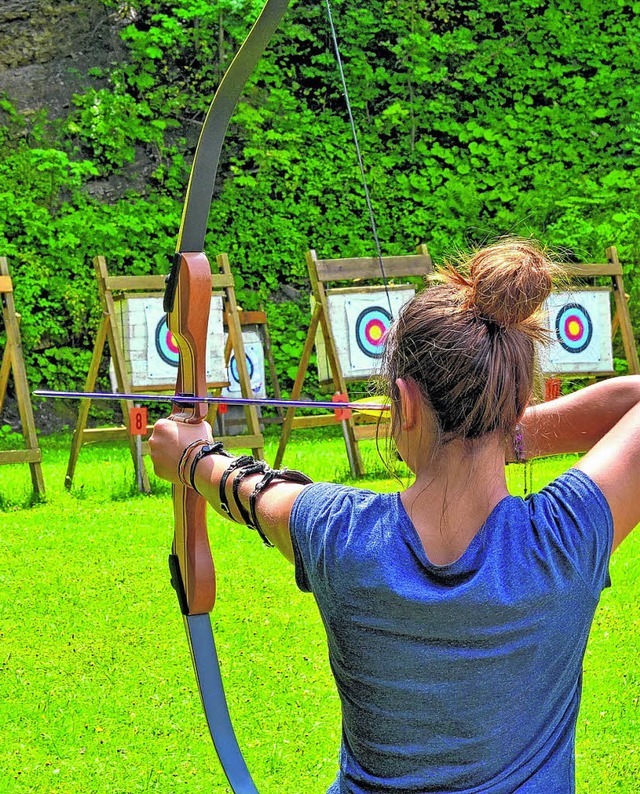 Wer schon immer mal Bogenschieen ausp...dazu am 1. Mai in Riegel Gelegenheit.   | Foto: Symbolbild: Andreas P. (Adobe.com)