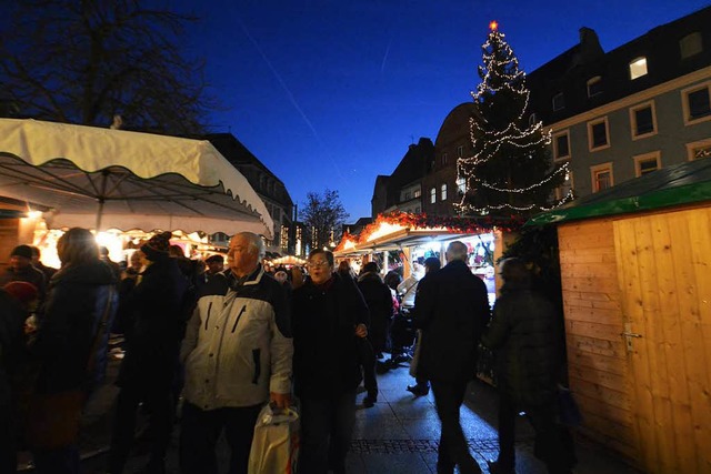 Der Weihnachtsmarkt wird auch 2018 wie...n die Kosten in den Griff zu bekommen.  | Foto: Barbara Ruda