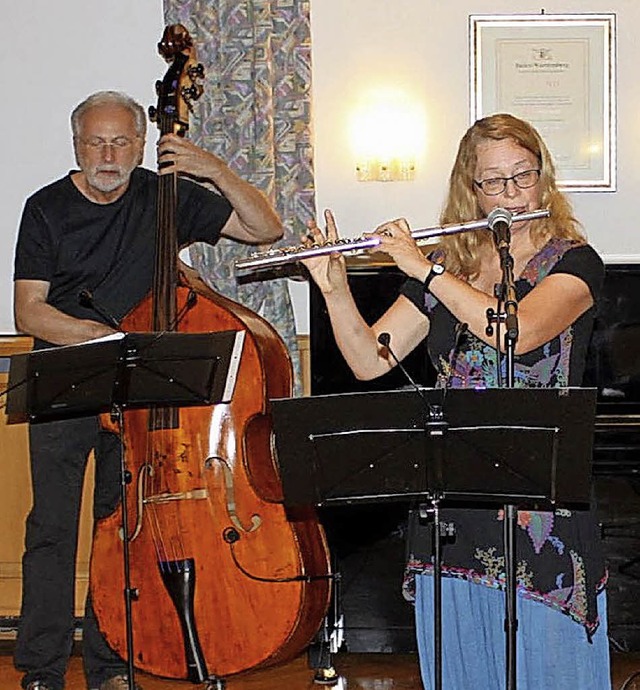 Klaus-Peter Maier und Sybille Hassler von der Vetterliswirtschaft beim Konzert   | Foto: A. Mutz