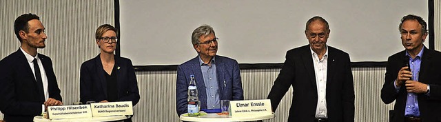 In der Diskussion am Anste-Abend mit...ts im Bild Moderater Gerhard Bronner.   | Foto: Elisabeth Winkelmann-Klingsporn