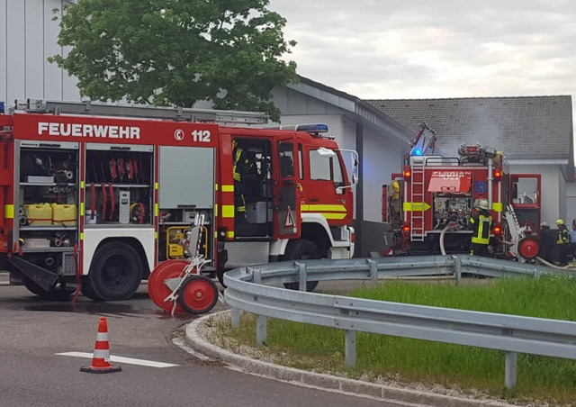 Am Donnerstag brennt  bei Aldi in Wehr...rwehrkommandant Nicolo Bibbo niemand.   | Foto:  Leutenecker