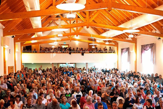 Mehr als 650 Besucher fllen die Festh... Brgermesierwahl am Sonntag, 6. Mai.   | Foto: Wolfgang Scheu