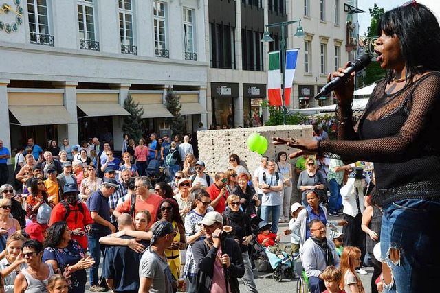 Raymaluz und die Ritmo Jazz Band  verw...ndische Piazza mit karibischem Flair.  | Foto: Barbara Ruda