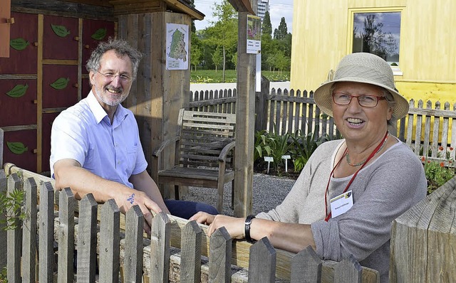 Heidrun Holzfrster und Dezernent Mart...Aktion &#8222;Offene Gartentr&#8220;.  | Foto: Rderer