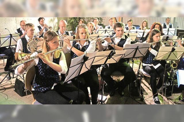 Mit Polka und Marsch in den Frhling