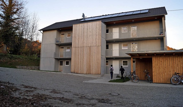 Bei der Gemeindeimmobilie in der Weile... noch Platz fr einen weiteren Neubau.  | Foto: Hartenstein