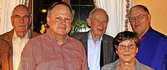 Rainer Zahoransky (links), Heinz Zahor...orstand) zu Ehrenmitgliedern ernannt.   | Foto: m.klabund