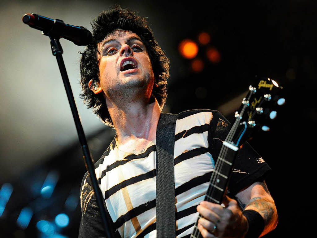 Billie Joe Armstrong, Snger und Gitarrist bei Green Day – mit einer Gibson.