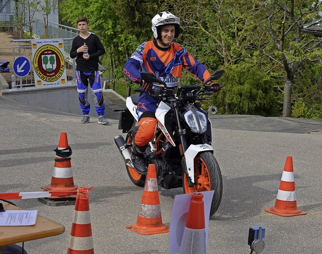 Der Tagessieger beim Motorrad-Geschick...er, Nico Wiedemann vom AC Kaiserstuhl   | Foto: Verein