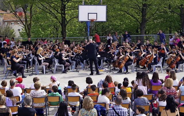 Immer wieder nimmt die Musikschule Sd... Musiker im Jahre 2016 im Baskenland.   | Foto: Musikschule Sdschwarzwald