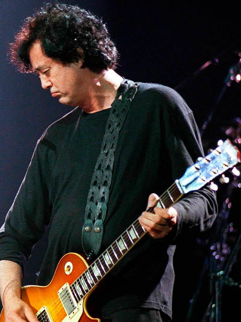 Jimmy Page, Grnder von Led Zeppelin, soll im Lauf seiner Karriere 1500 Gitarren besessen haben. Wie bei vielen anderen  galt seine Vorliebe dabei dem Gibson-Modell Les Paul.