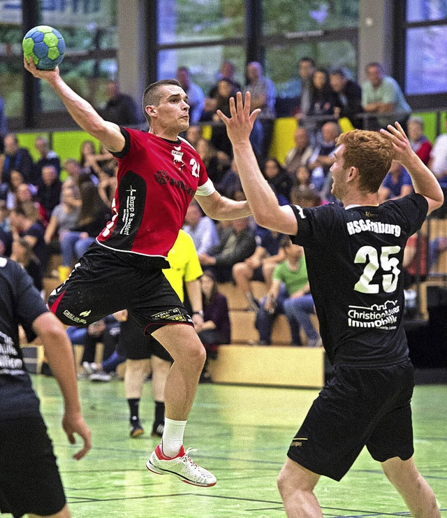 Ein gelungener Wurf: Vorzeitig Meister...ndballgemeinschaft Mllheim/Neuenburg.  | Foto: Volker Mnch