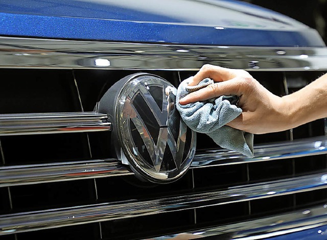 Der VW-Konzern  muss viel tun, um das eigene Image aufzupolieren.   | Foto: DPA