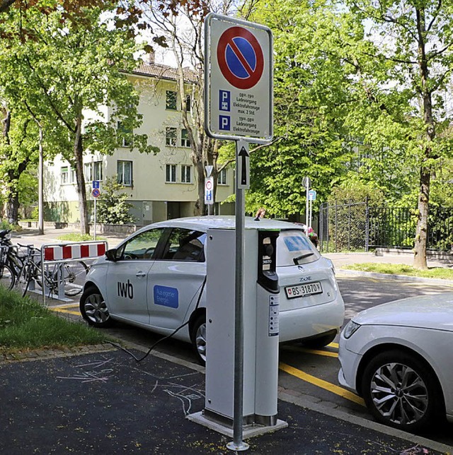 Eine ffentliche Stromtankstelle in Basel    | Foto: IWB/Nicole Drechsler