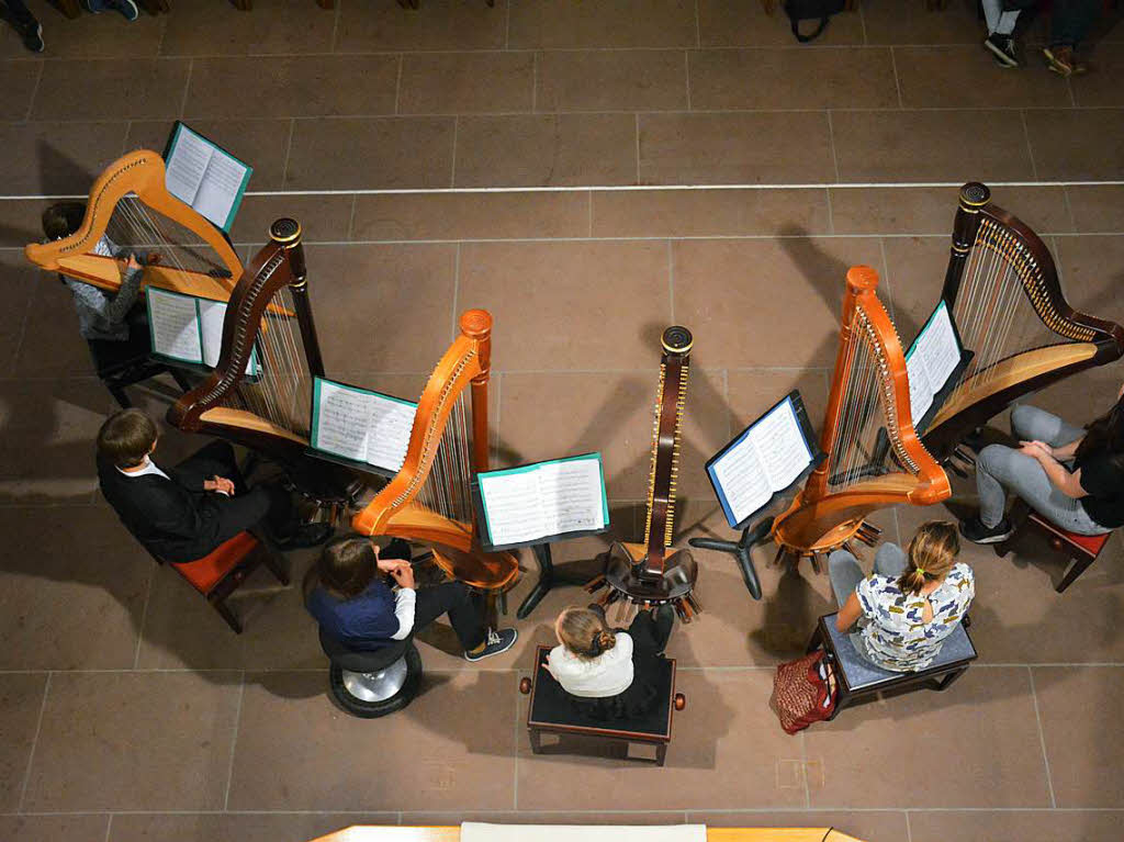 Harfenensemble in der evangelischen Kirche Altweil Harfenensemble in der evangelischen Kirche Altweil