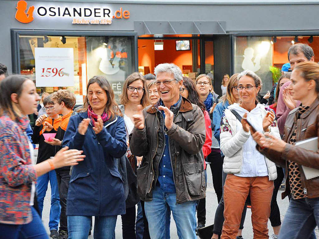Lautstark – Poetry Slam auf dem Alten Marktplatz in Lörrach Lautstark – Poetry Slam auf dem Alten Marktplatz in Lörrach