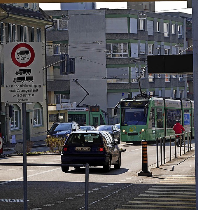 Bislang wendet die Tram vor dem Zoll i... Weiterfahrt nach Lörrach Sinn macht.   | Foto: Trenz