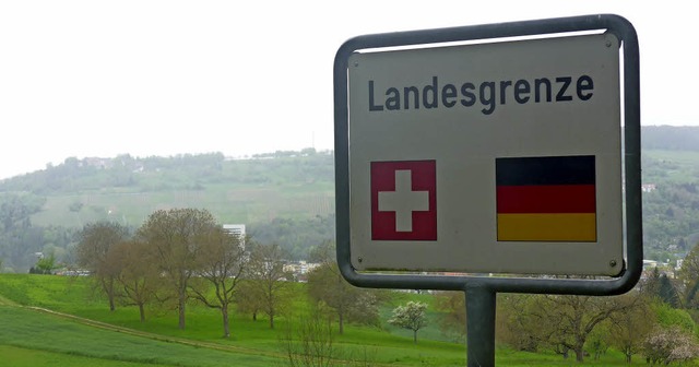 Auf dem Maienbhl bei Inzlingen nimmt ...rund ist bis heute in Schweizer Hand.   | Foto: Fotos: Gessner/Gramespacher