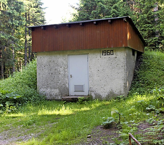 Nchstes Projekt nach der Neueinfassun...lters  an der Strae nach Bubenbach.   | Foto: Rademacher