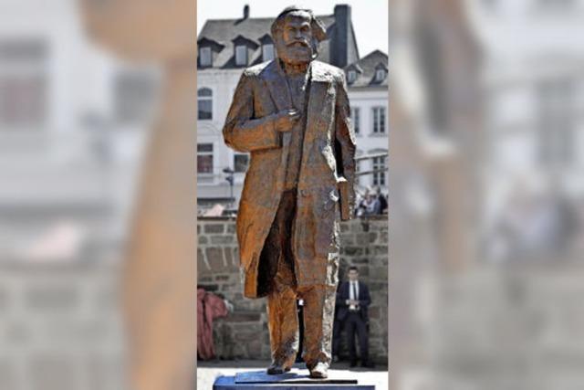 Marx-Statue in Trier enthllt