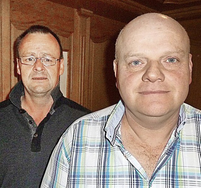 Georg Becher (links) und Gnter Bauman...tgliedschaft im Verein ausgezeichnet.   | Foto: Heidrun Simoneit