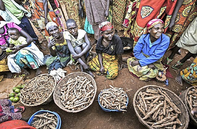 Marktszene in Burundi   | Foto: Niklas Cybulla