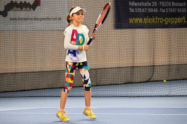 Die achtjhrige Aurora Disco spielt Tennis seit ihrem vierten Lebensjahr.  | Foto: Joshua Kocher