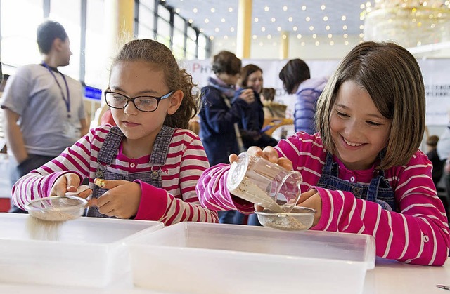 <BZ-FotoAnlauf>Science Days fr Kinder... zehn Jahren wieder  experimentieren.   | Foto: Europa-Park