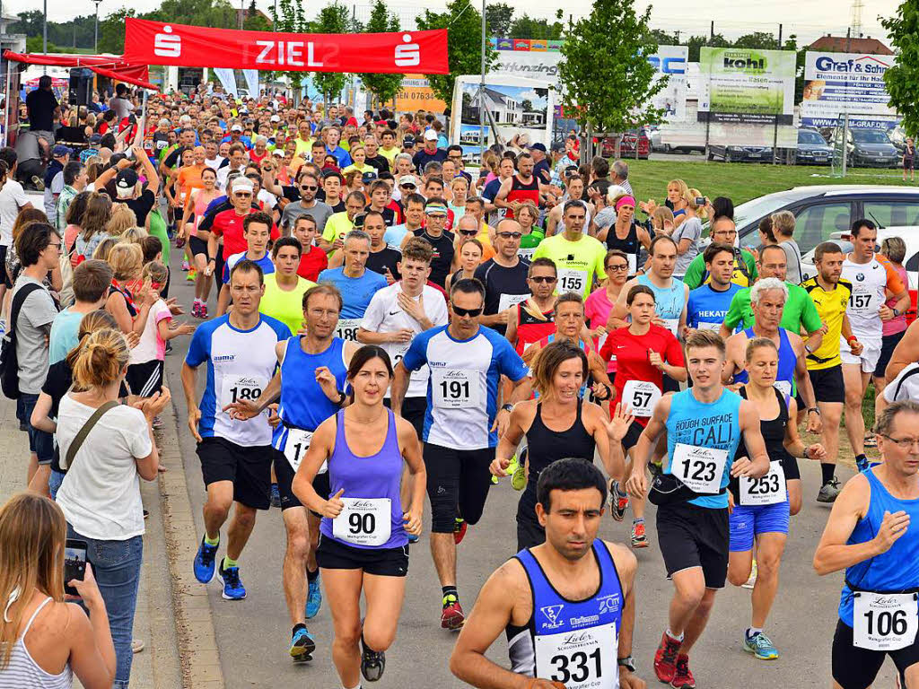 Wetter passt, Stimmung gut, Landschaft schn – beim Feierabendlauf in Buggingen.