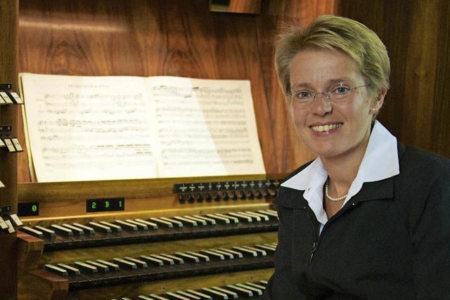 Überlinger Organistin Melanie Jäger-Waldau gestaltet die Orgelmusik zur Marktzeit am Samstag, 12. Mai, im Bad Säckinger Münster