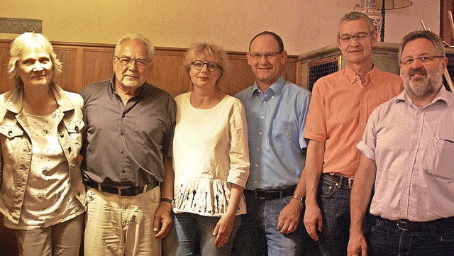 Vorsitzender Eugen Katzenstein und die...und Elke Grndler-Lindow (von rechts)   | Foto: Frey