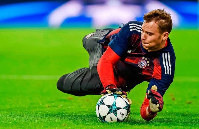 Bundestrainer Joachim Lw msste seine...in den vorlufigen WM-Kader aufnehmen.  | Foto: AFP