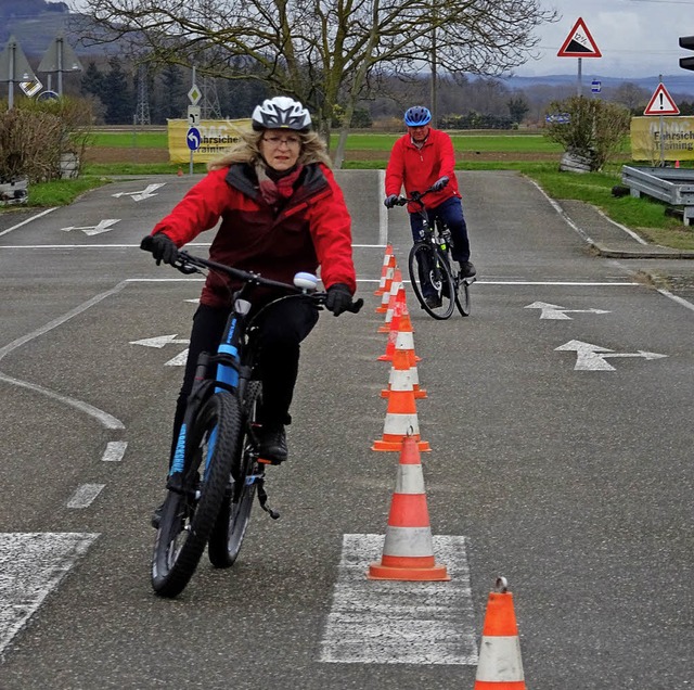 Kurven fahren, bremsen: Pedelec-Kurs   | Foto: Rolf Mller