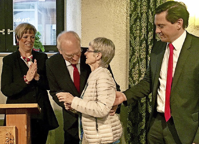 Heide Thoma (Dritte von links) wird vo... Fechner (ganz rechts) beglckwnscht.  | Foto: Privat