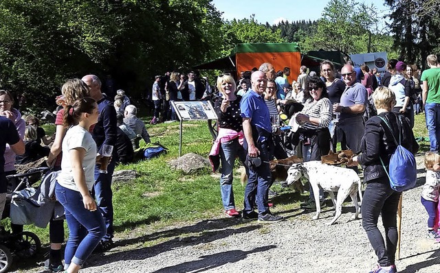 Viel Betrieb war beim Maifest der Feuerwehr.   | Foto: M. Seywald