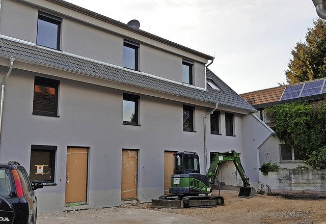 Das ehemalige Feuerwehrhaus   in Buchh...elle Haushalt der Gemeinde March auf.   | Foto: Julius STeckmeister