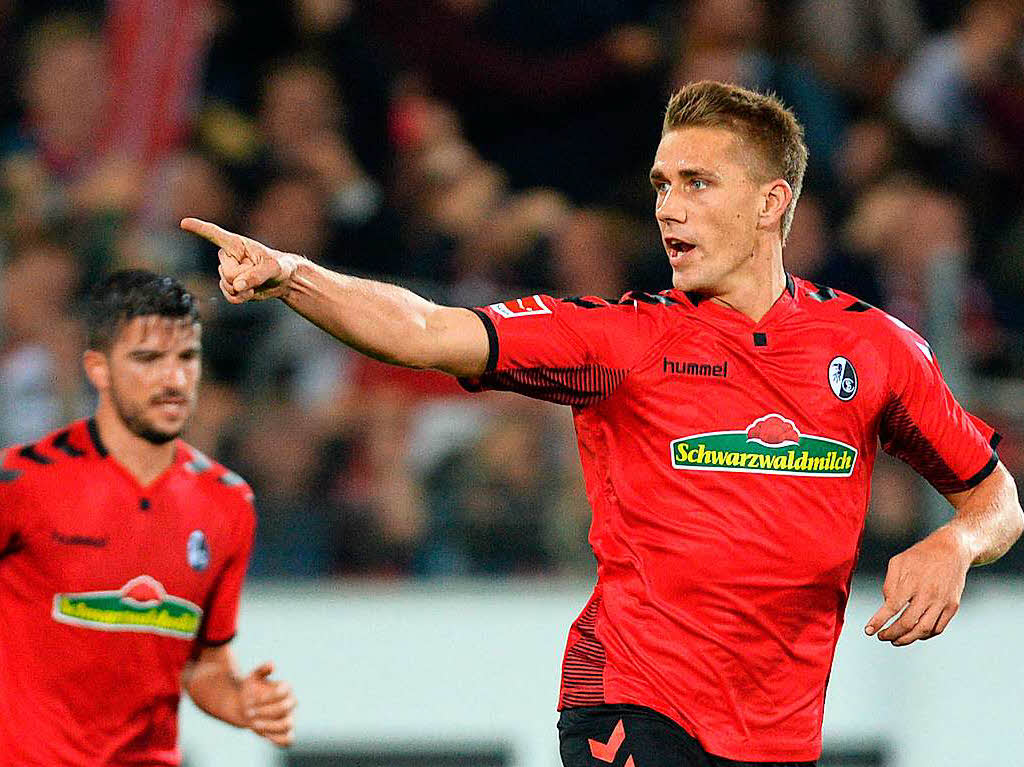 5. Spieltag: Erneut ein Remis vor heimischer Kulisse. Gegen den Aufsteiger Hannover 96 verschiet der Sportclub in der englischen Woche zwar einen Elfmeter, Nils Petersen sorgt aber immerhin fr den Punktgewinn – und verlngert seinen Vertrag.