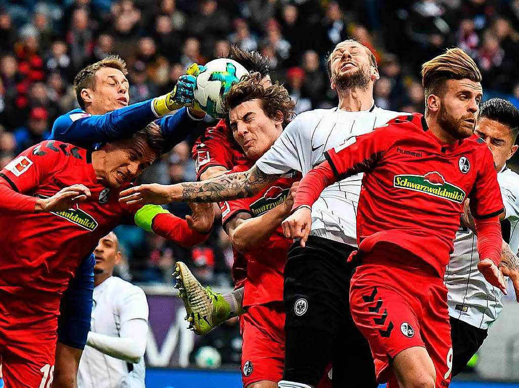 Ein Unentschieden gegen Frankfurt, das kennt man bereits: Zum Rckrundenauftakt spielen die Freiburger am 18. Spieltag in der Commerzbank-Arena 1:1 gegen Eintracht Frankfurt.