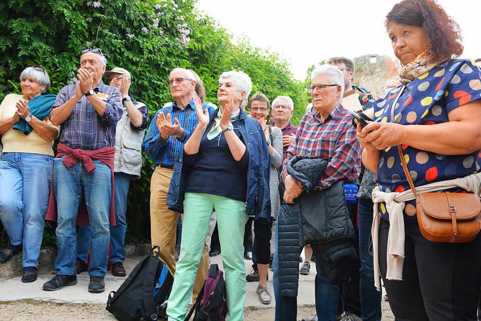 Tolle Stimmen und Musiker vor einer einmaligen Kulisse: Jazz auf der Burg 2018 (Foto: Barbara Ruda) Tolle Stimmen und Musiker vor einer einmaligen Kulisse: Jazz auf der Burg 2018 (Foto: Barbara Ruda)