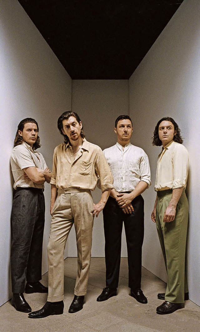 Die Arctic Monkeys um Alex Turner (Zweiter von links)  | Foto: Zackery Michael
