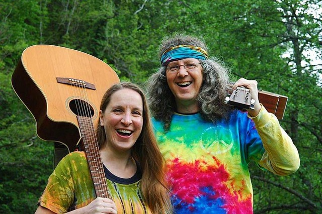 Tina &amp; Jo sind als Straenmusik-Duo in der Region bekannt.  | Foto: Kathrin Ganter