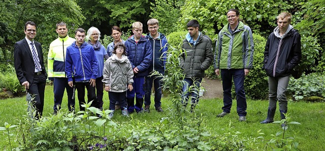 Die Akteure auf dem Langenhard, links ... der Bank ist Frderer des Projektes.   | Foto: Christoph breithaupt